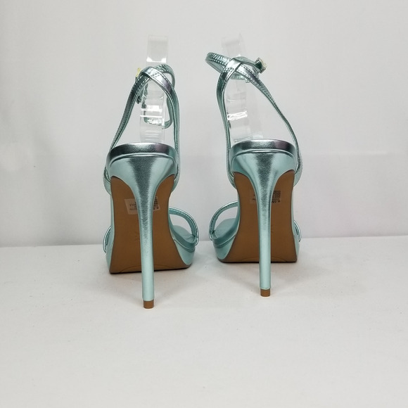 BCBGeneration Women's Caroline Heeled Sandal Size 8.5 Oasis Metallic NWT - Picture 6 of 8